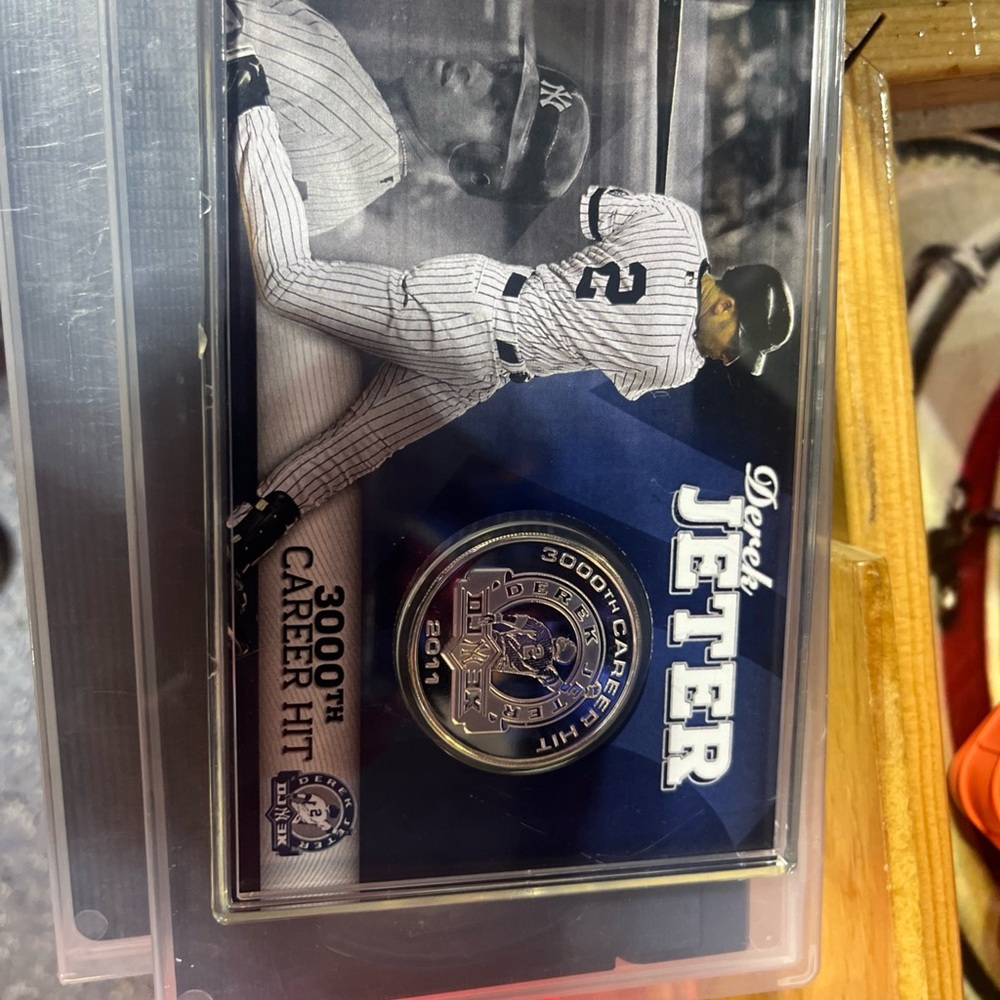 Derek Jeter 3000th Career Hit Commemorative Plaque